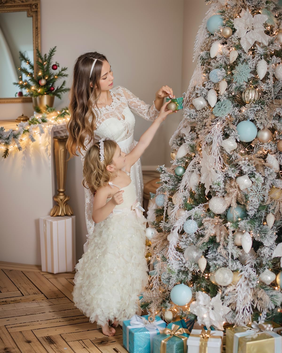 7.5FT Pre-lit Snow Flocked Christmas Tree Spruce with Remote Control, 600 Warm White Multi-Color Lights, Artificial Hinged/Feel Real/Realistic for Home, Holiday Decoration Dual Color LED